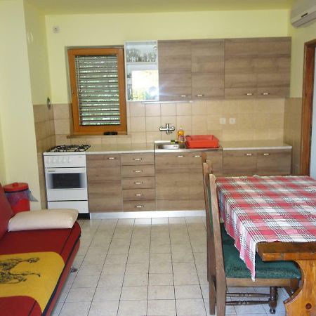 Apartments Marinko Povile Bagian luar foto